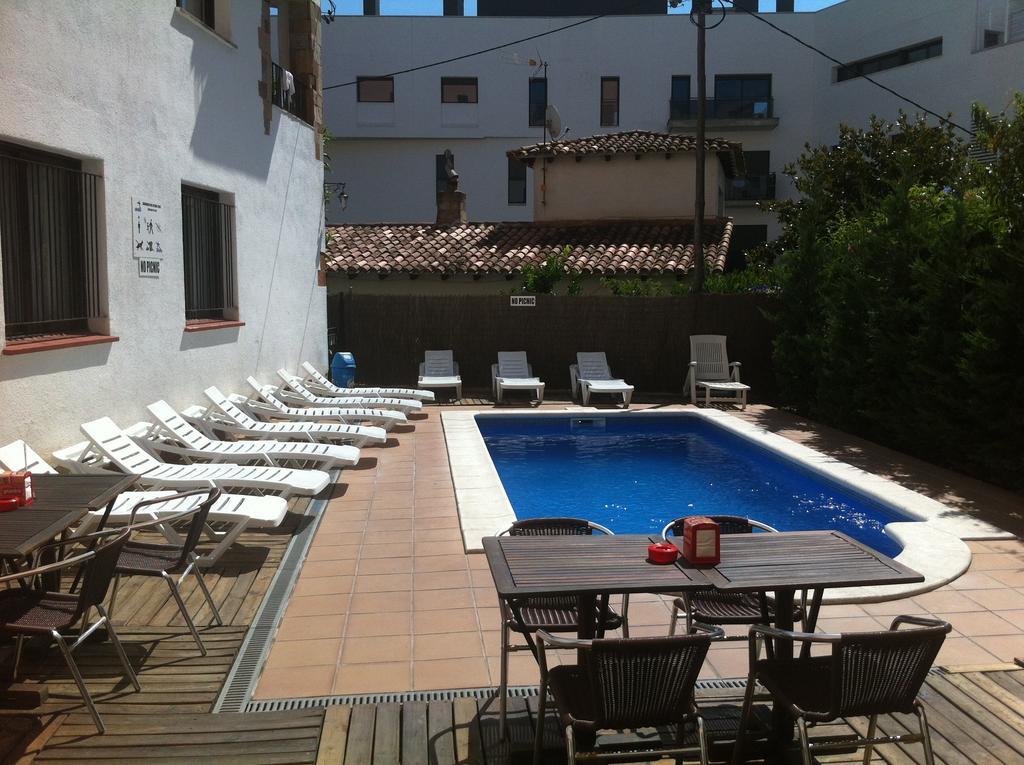 Apartamentos Ar Caribe Lloret de Mar Exteriör bild