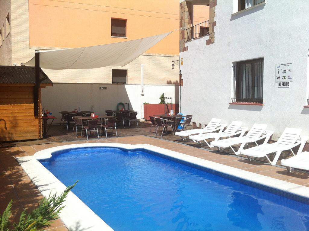 Apartamentos Ar Caribe Lloret de Mar Exteriör bild